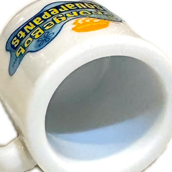 VTG 2002 TINY SPONGEBOB SQUAREPANTS CERAMIC MUG CUP MINI VIACOM COLLECTIBLE 1.25 - Picture 4 of 7